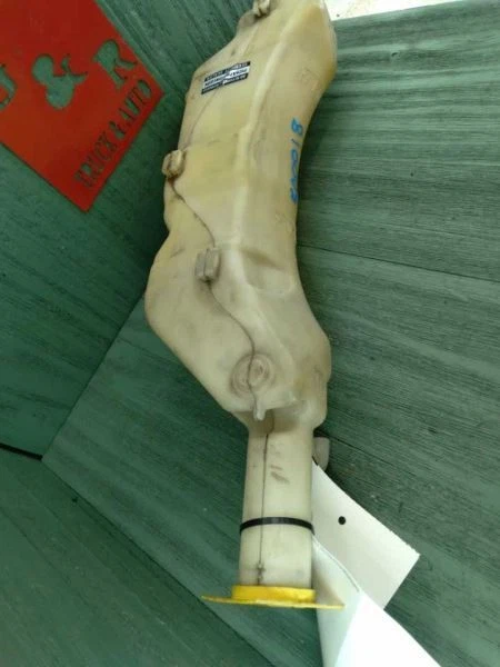 2009-2014 VOLKSWAGEN ROUTEAN ОХЛАЖДАЮЩЕЙ ЖИДКОСТИ РЕЗЕРВУАР БУТЫЛКА КОНТЕЙНЕР 04677569AA - Изображение 2 из 4