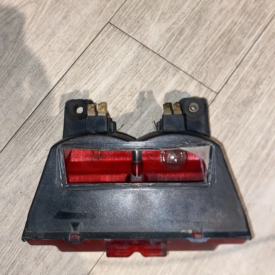 DERBI GPR50R, LENTE LUZ TRASERA, 1997-2008, 00H01001341, ORIGINAL COMO NUEVO. Foto 3 de 4