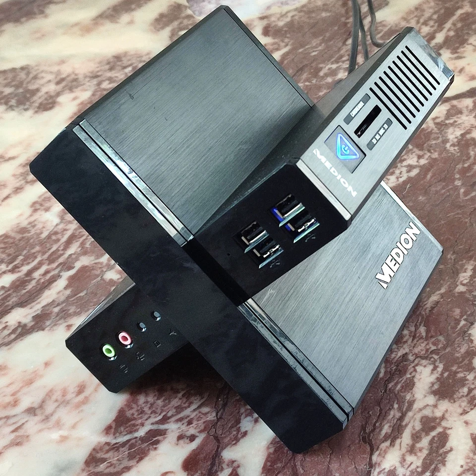 Medion X-PC MT21 (Akoya S1000) Mini PC for Retro Gaming - Image 2 of 4