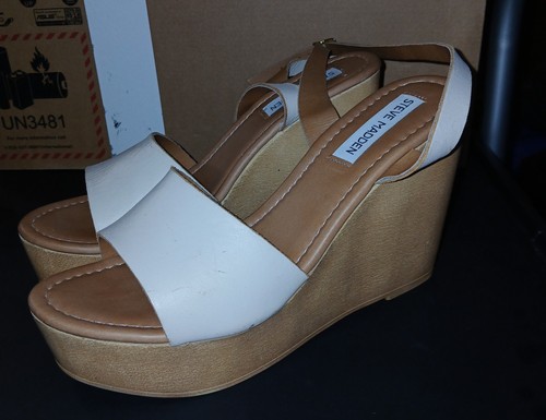 Steve Madden Platform Wedge Sandal Size 7.5M
