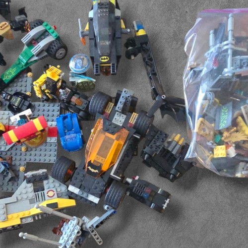 Large Lot of Partial Lego Sets Jurassic Park Batman Ninjago Mini Figures - Picture 3 of 5