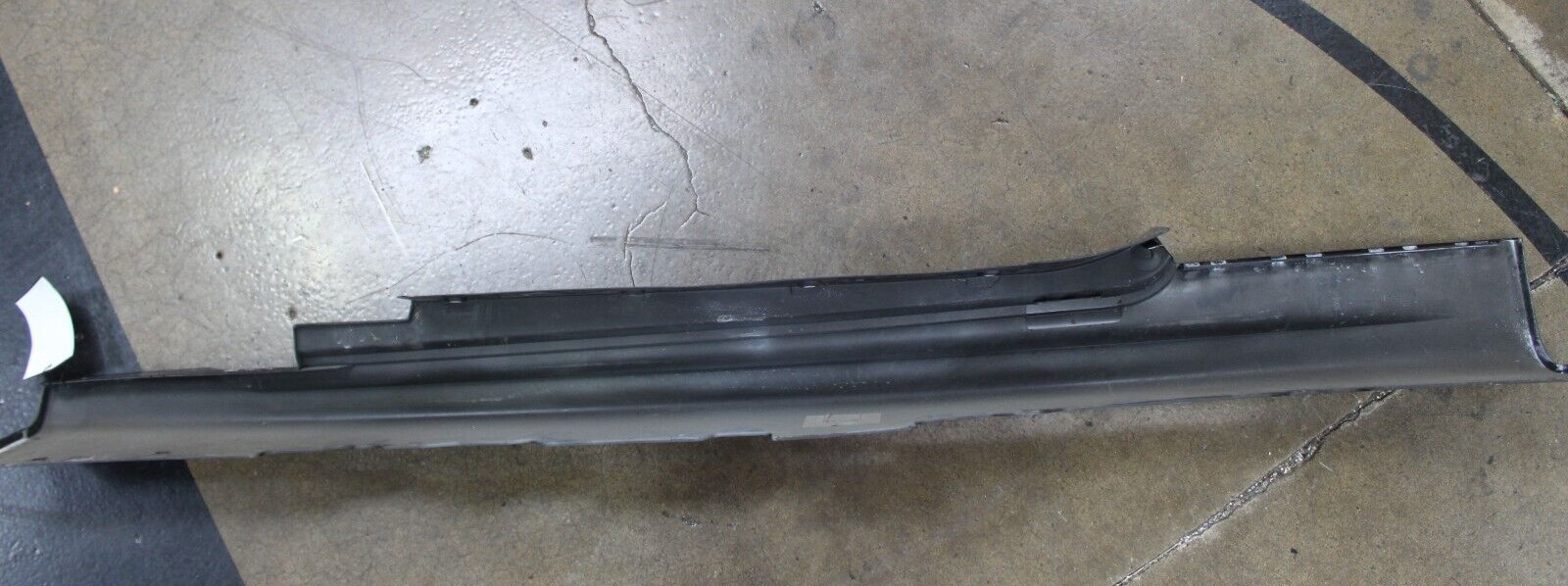 2015 Maserati Granturismo, RH, Rocker Panel, Scratched, Used, P/N 85182500