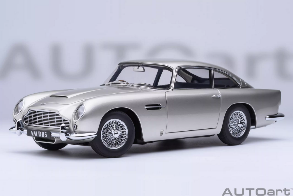 オートアート　1/18 アストンマーチン DB5 007 AUTOart 1:18 Aston Martin DB5 007 Car Model Ornament