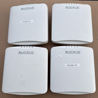 Ruckus 901R550US00 ZoneFlex R550 Wireless Access Point Lot Of 4
