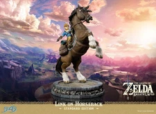 FIRST 4 FIGURES Legend of Zelda Breath of the Wild Link on Horseback Statue NEW