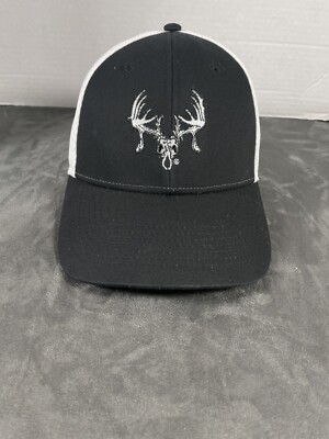 Black and white TTHA Texas Trophy Hunters Association Fitted Hat Cap Med-Lrg
