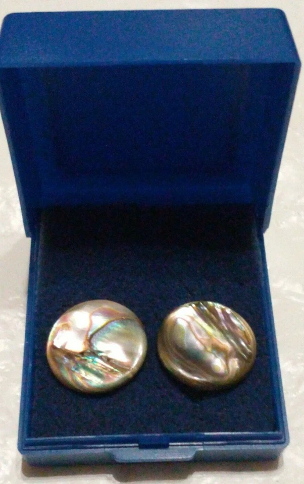Silver Tone New Zealand Paua Abalone Shell 17mm Round Clip-On Earrings in Box*** - Image 2 of 4