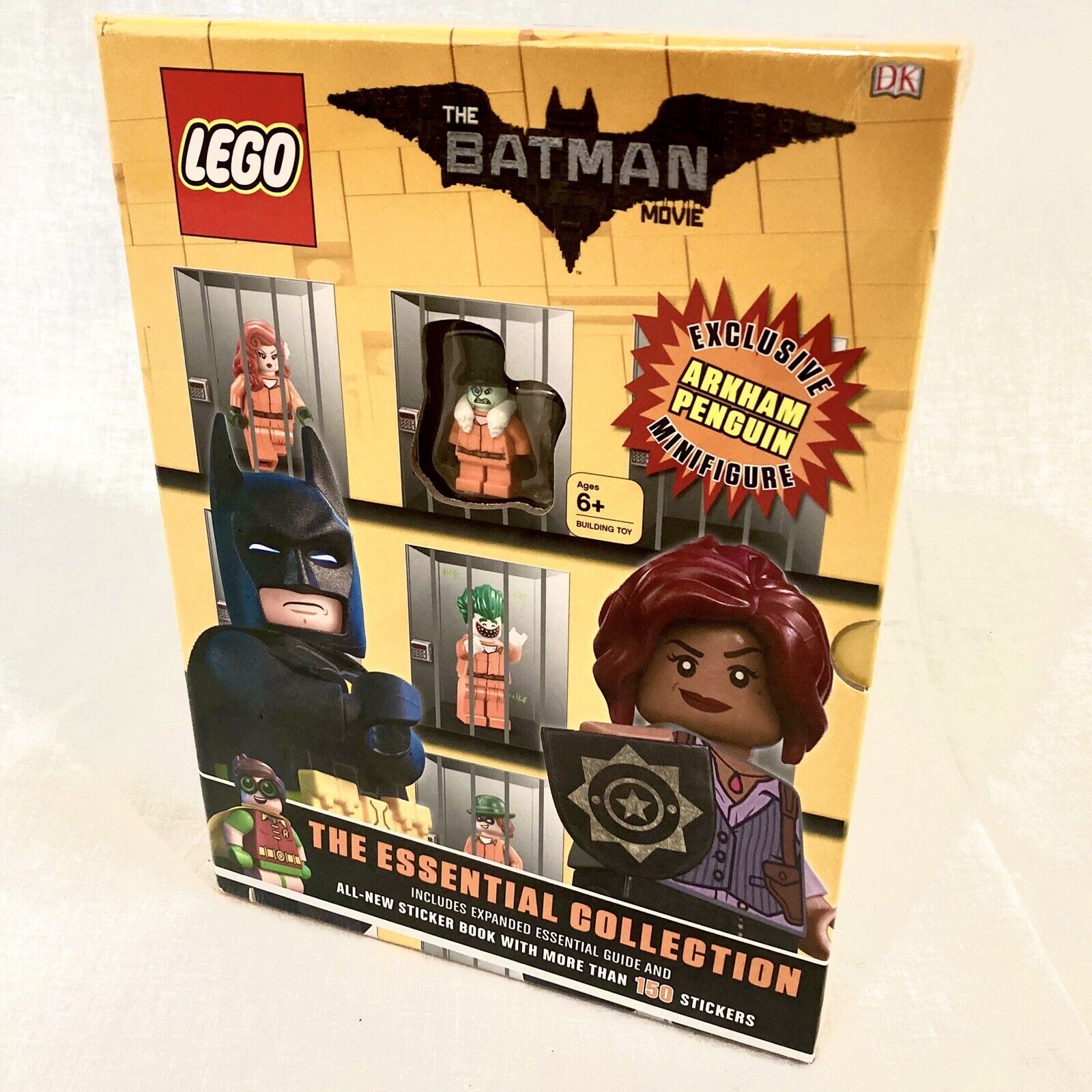 The LEGO® Batman Movie: The Essential Guide: by DK