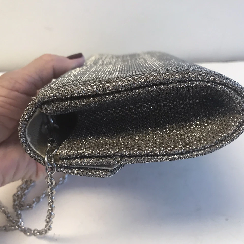 Винтажная женская вечерняя сумка Jessica McClintock с серебряным ремешком на цепочке - Изображение 3 из 4