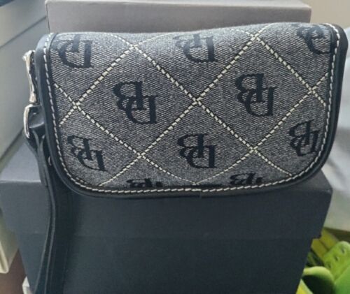 Dooney Bourke Signature Quilt Flap Wristlet Monogram Black NWT - Picture 3 of 3