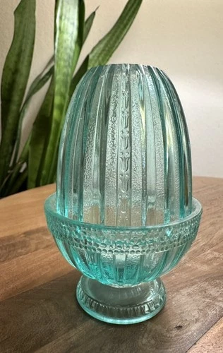 Vintage Fenton Faberge Ribbed Tulip Floral Glass Fairy Courting Candle Lamp