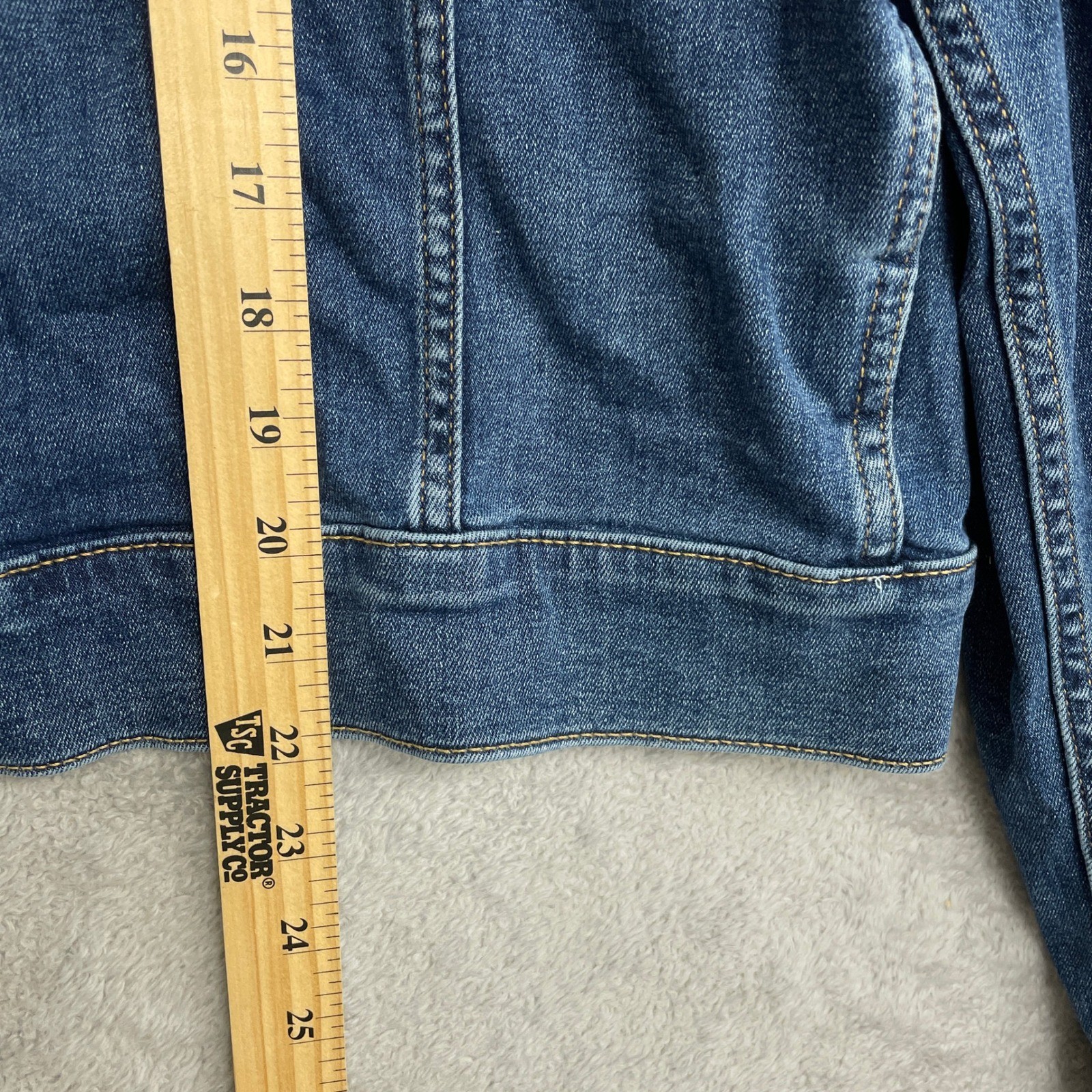 NEW Calvin Klein Women's XL Classic Trucker Jacket Denim Blue Button Front thumbnail 9