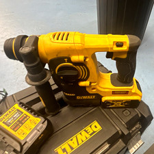 DEWALT XR 18V SDS Plus Rotary Hammer Drill Kit 5.0Ah Li-Ion 1 Battery