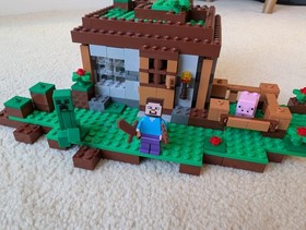 LEGO Minecraft: The First Night (21115) 100% Complete 