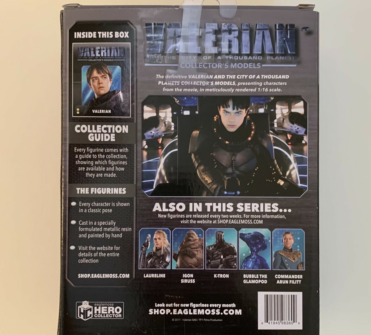 VALERIAN パンフレット Valerian City of a Thousand Planets Collectors Models Action