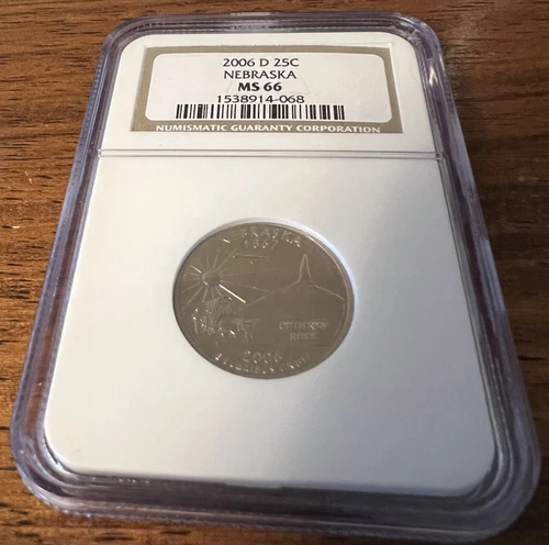 2006 -D NEBRASKA STATE QUARTER NGC MS66 ACTUAL COIN #G435