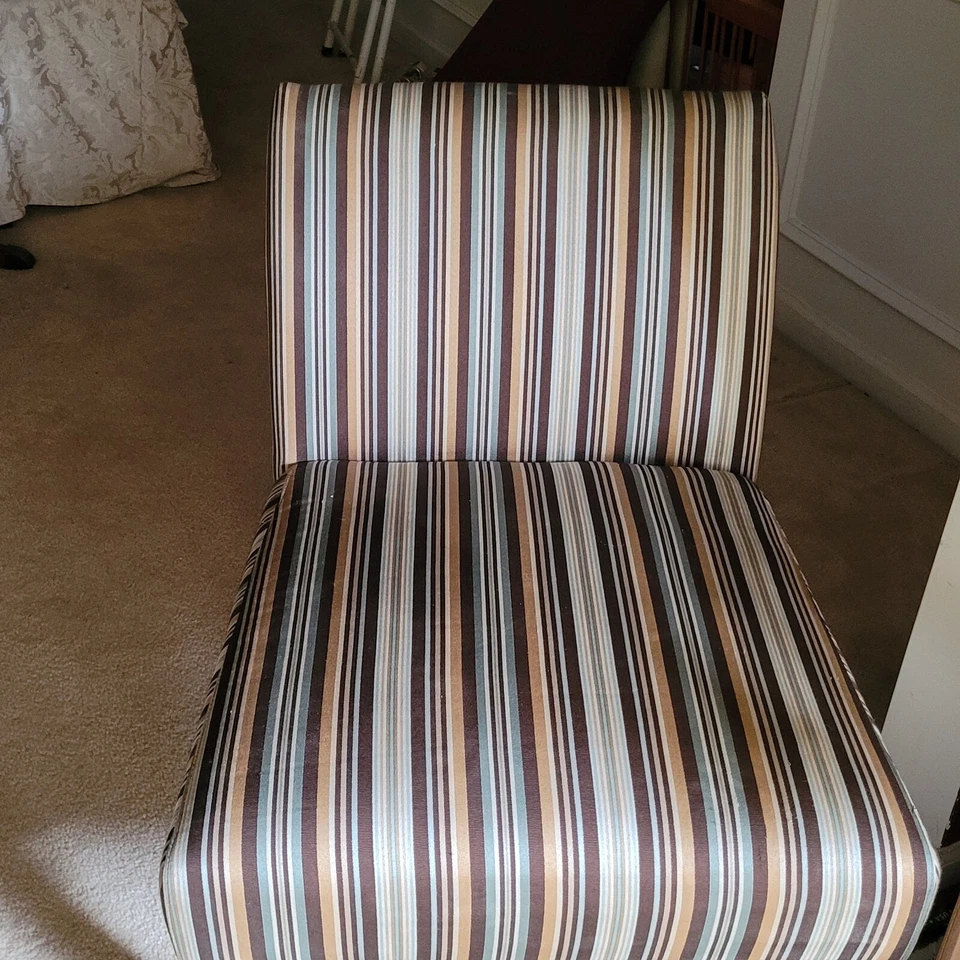 Juego de 2 sillas acento salón Foto 2 de 4