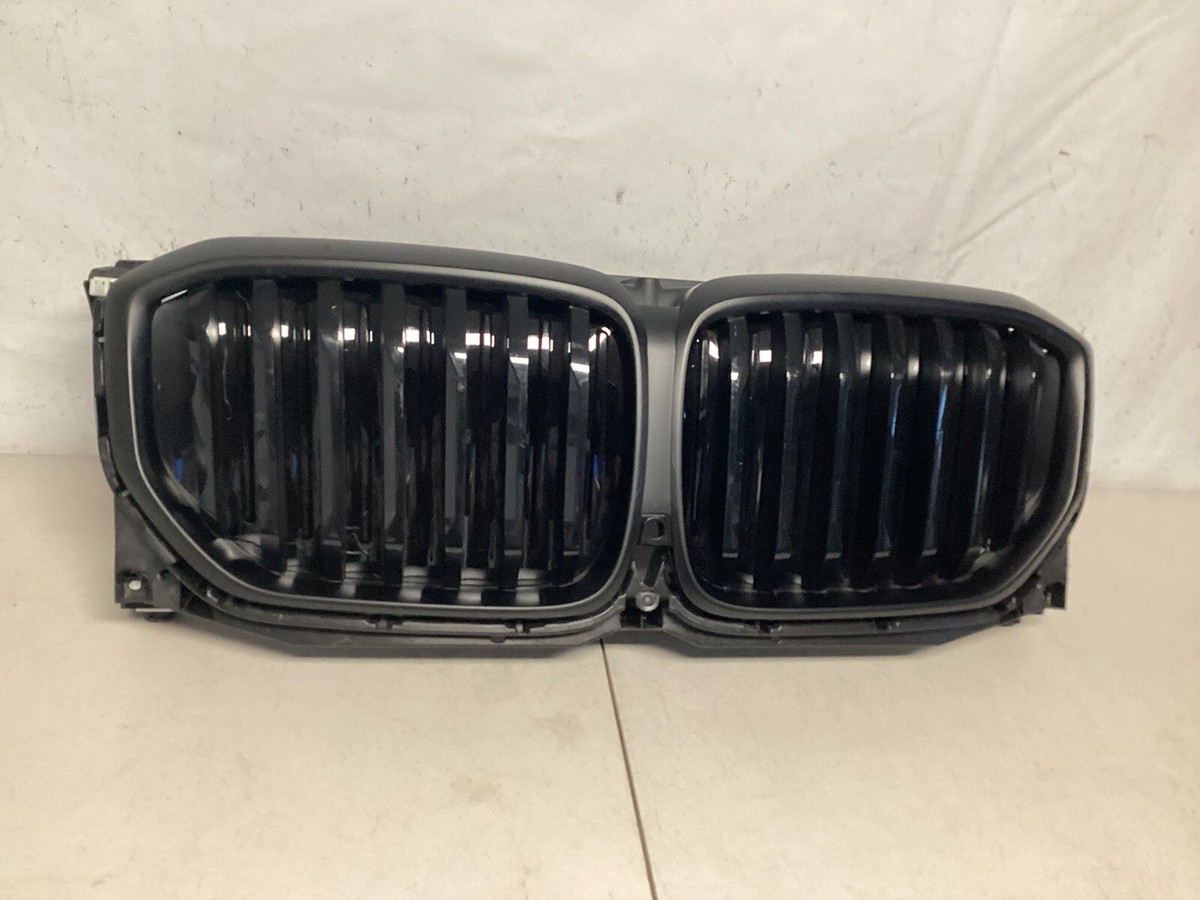 2019-2023 BMW GO5 X5 LCI GRILLE WITH CAMERA FRONT BLACK OEM