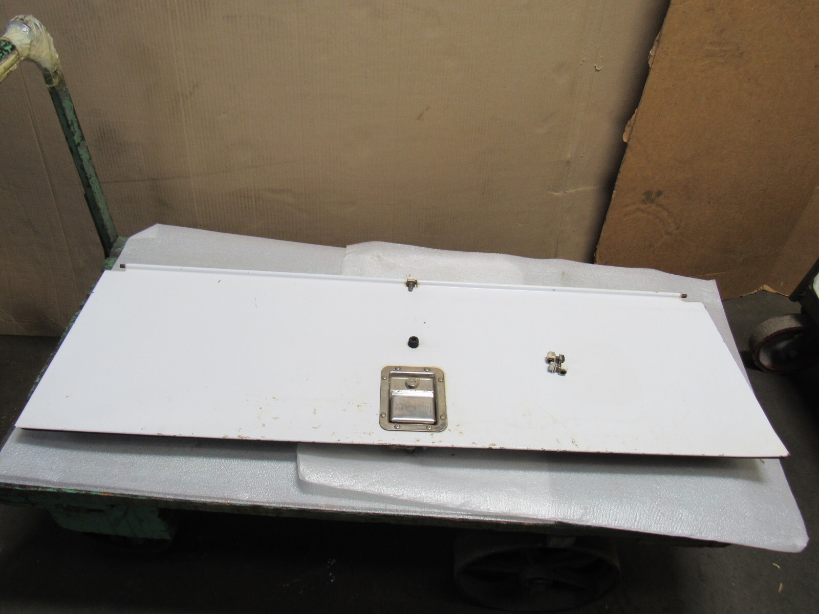 READING WHITE TRUCK UTILITY BED DOOR 48" X 16" USED eBay