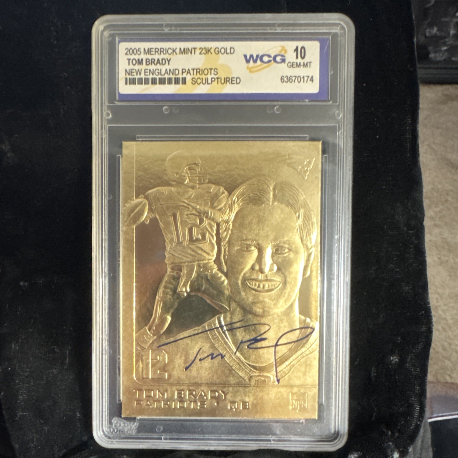 Merrick Mint 2005 23K Gold Sculptured Tom Brady Auto #12 WCG 10 Patriots view 1