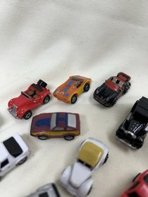 Lot 16 Galoob Mini Micro Machines ? Cars # J