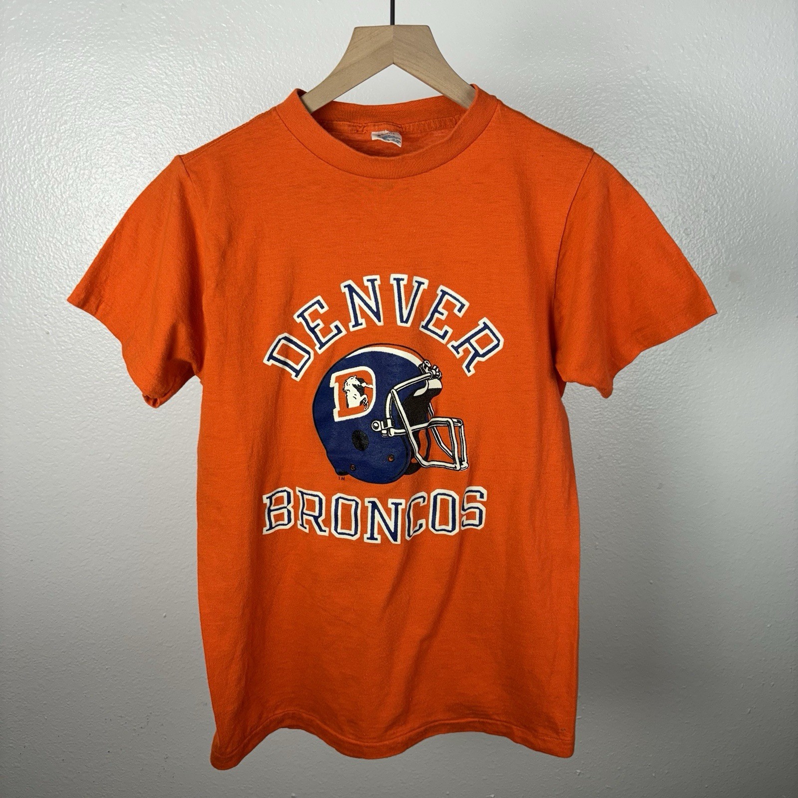 Vintage 80’s Champion Denver Broncos NFL Orange Single Stitch T Shirt fit Medium