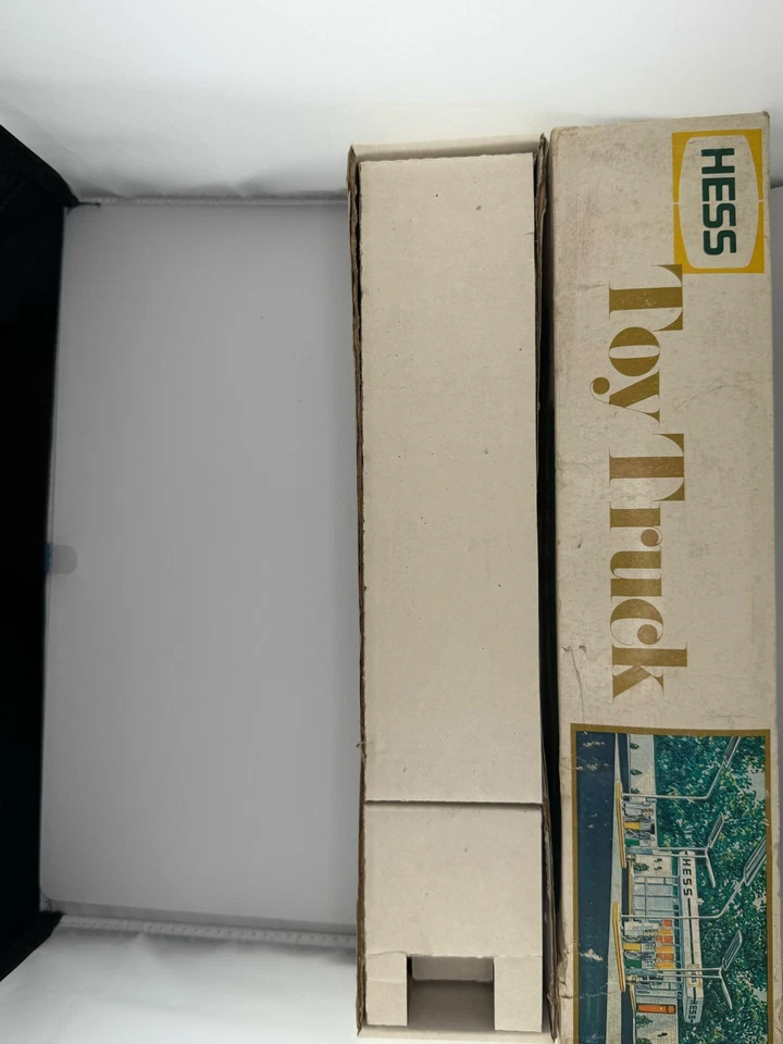 RARO! Camión cisterna de juguete Hess 1977 vintage con caja original Foto 2 de 4