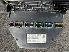 2010-2012 Mercedes-Benz E350 Front SAM Relay Fuse Box OEM 2129004911