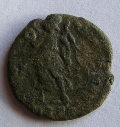 ¿Moneda de bronce Constantino el Grande del siglo IV? - Imagen 1 de 7