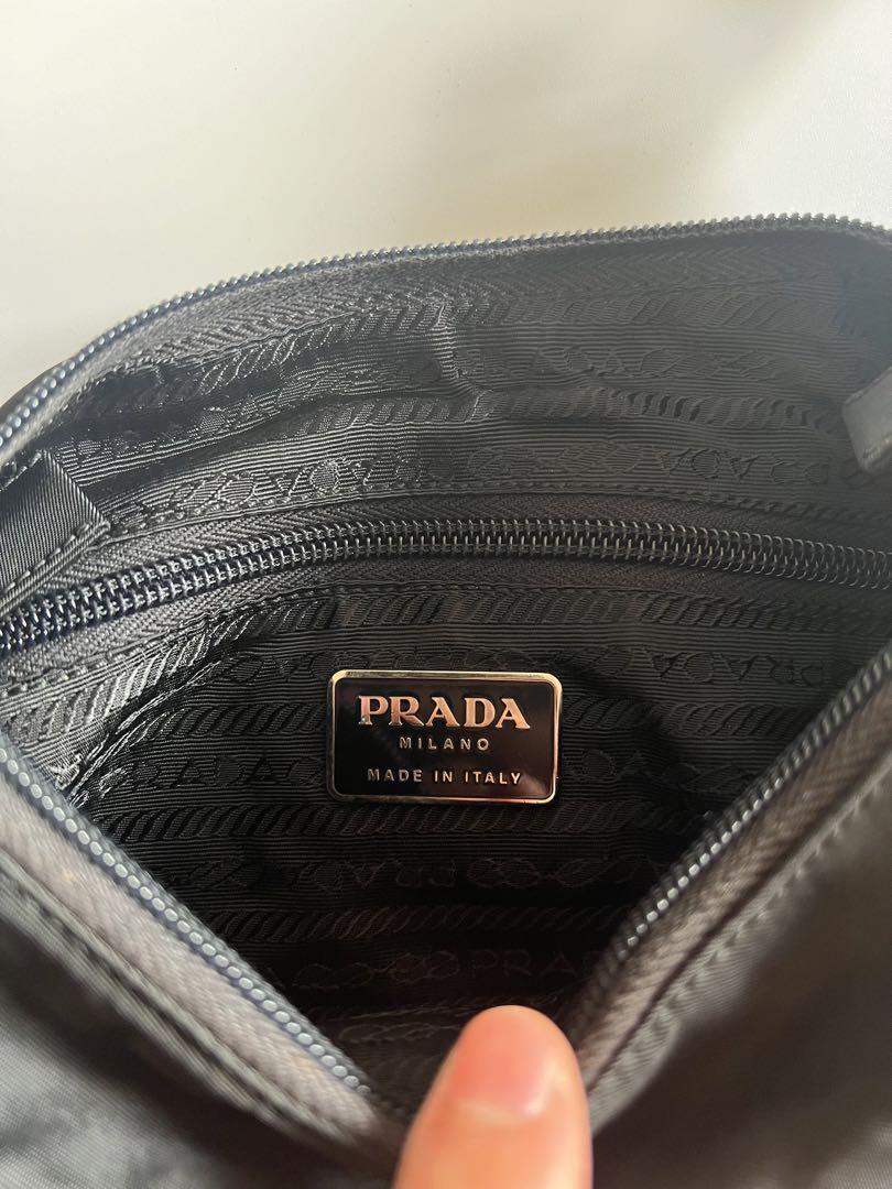PRADA SS1998 NYLON SILVER BLACK HAND BAG WOMEN'S SIMPLE From PRADA SS1998 NYLON SILVER BLACK HAND BAG WOMEN'S SIMPLE From