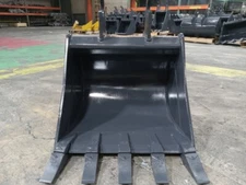 24 Inch Excavator Bucket Fits Kubota KX 040 Quick Attach by USA Attachments