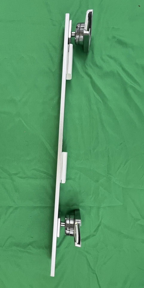 OEM Humanscale Dual monitor Arm Crossbar, Silver / White Color 27" Crossbar - Image 4 of 4