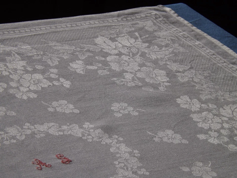 6 serviettes de table en damas de fil de lin , mono A G, anciennes - Photo 3/4