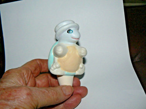 TURTLE  Ceramic Watering Plant Feeder Spike Tender white? hat