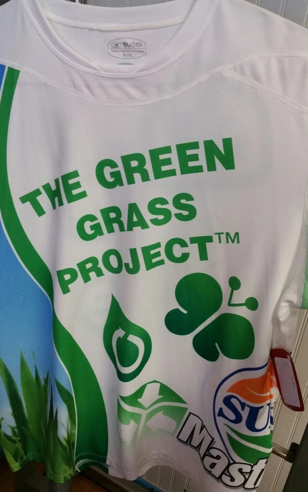 The Green Grass Project Sugoi Sunset Mastronardi Marathon Running Shirt NWT XL - Image 2 of 4