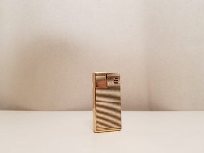 Vintage Sarome Gasfeuerzeug Goldfarben Rillenmuster Made in Japan Sammlerstück
