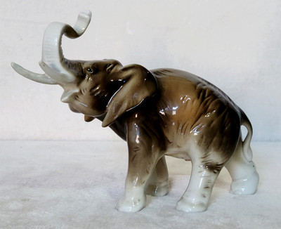 Royal Dux Vintage Porzellan Hochglasiert Rüssel Up Elefant Figur Modell 378