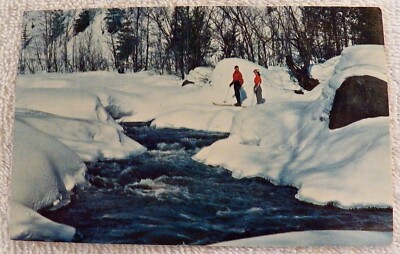 CHROME POSTCARD SKIERS AT STE. MARGUERITE NORTH RIVER LAURENTIANS QUEBEC CA P416