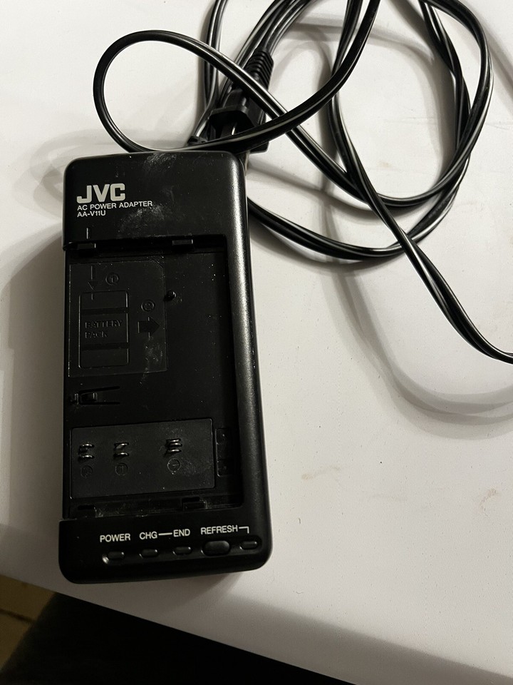 Genuine JVC AC Power Adapter AAV11U Camcorder Battery Charger OEM