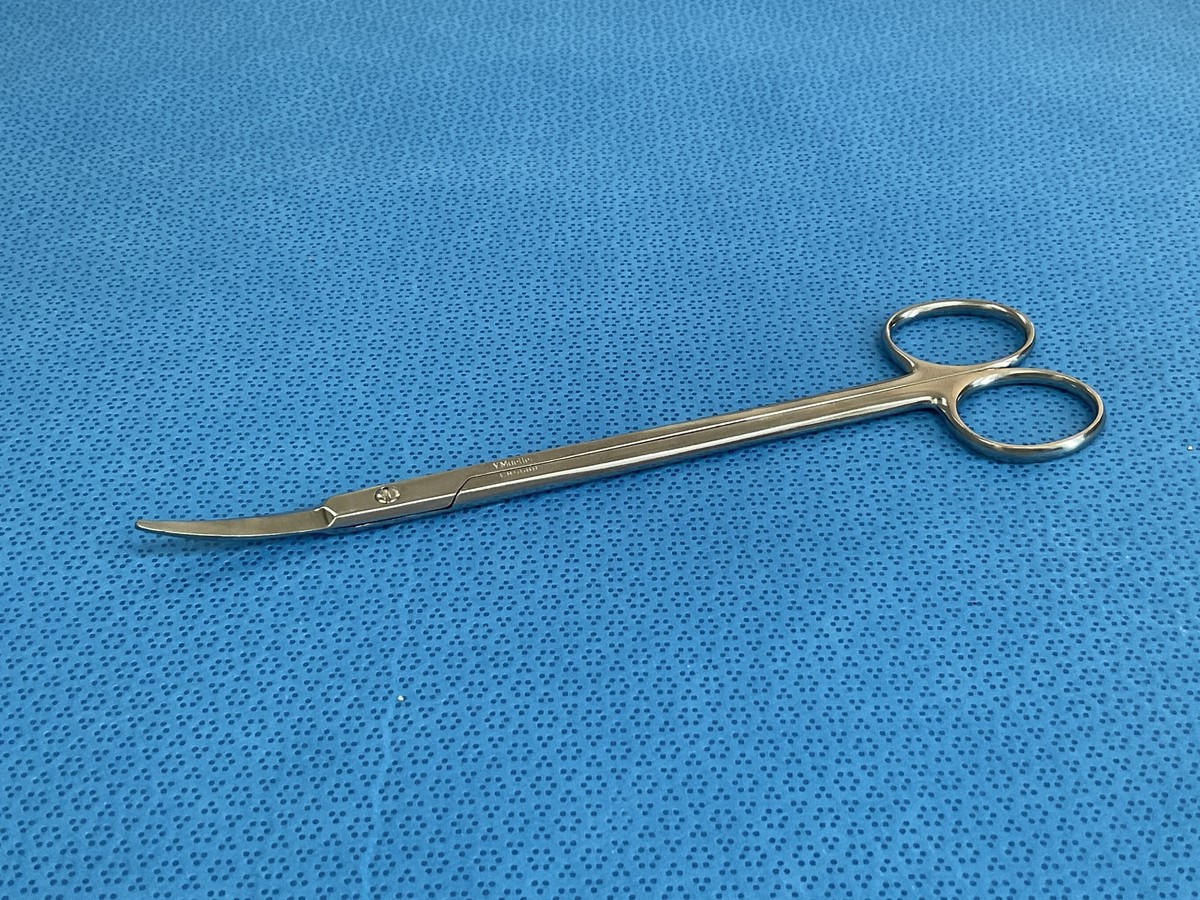 V. Mueller CH5680 Potts-Smith Scissors, CVD, 7.5