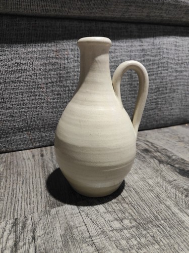 Cerámica vintage de Williamsburg con flores azules. Jarrón de jarra de 7,5" de alto con mango - Imagen 6 de 12