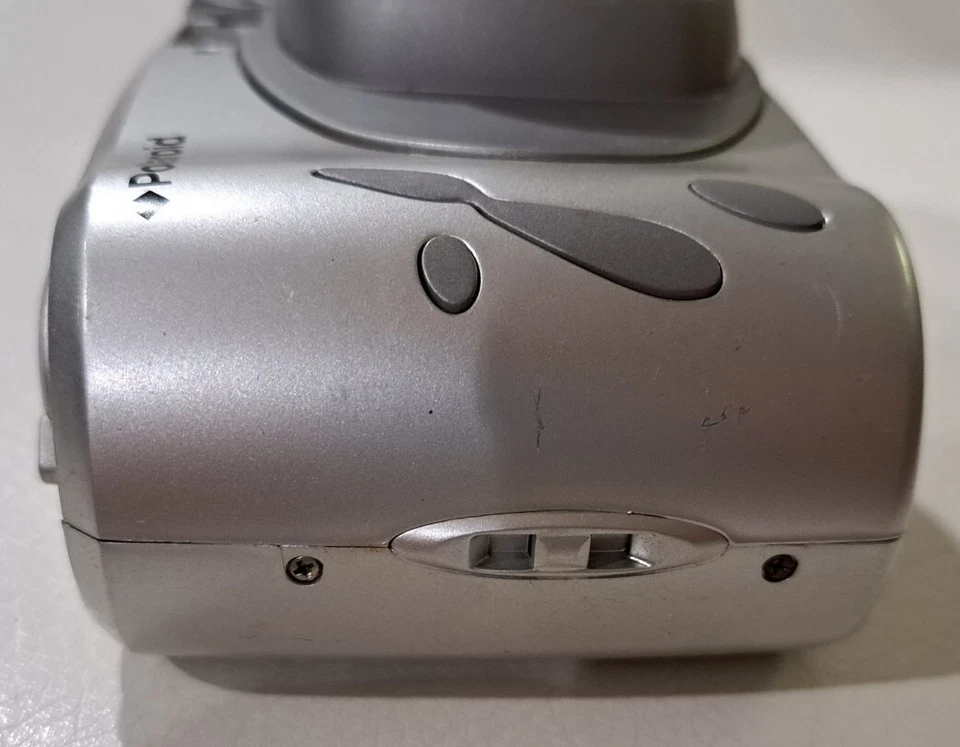 Polaroid PZ1710 Power Zoom 35-57mm Point & Shoot 35mm Film Camera UNTESTED - Image 2 of 4