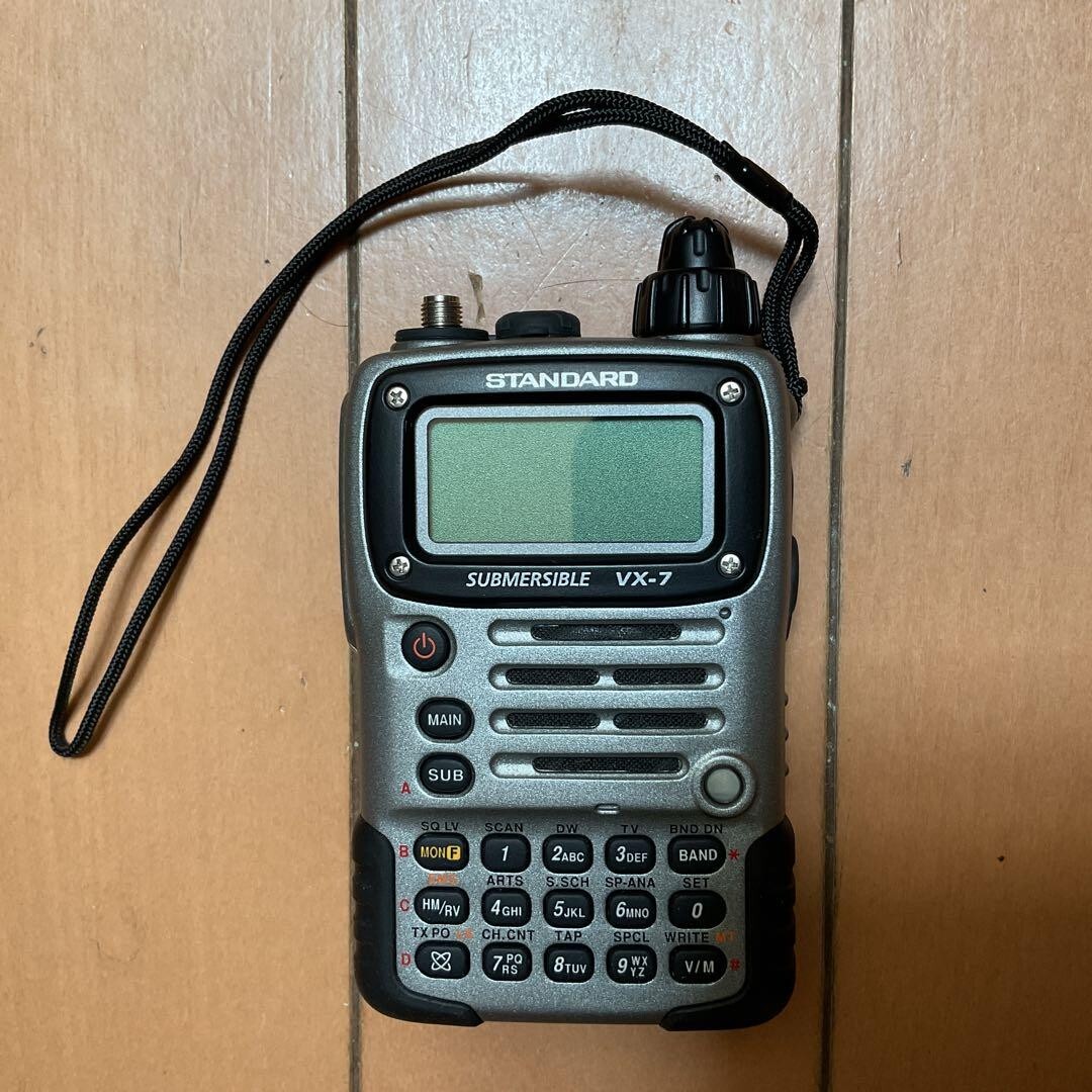 STANDARD製50/144/430MHz帯アマチュア無線ハンディ機VX-7 YAESU STANDARD VX-7 50/144/430MHz Triple Band Heavy Duty