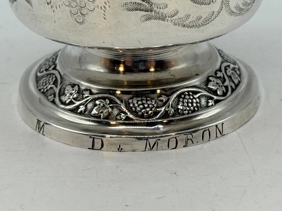 BELLE TIMBALE TULIPE GRAVEE EN ARGENT MASSIF POINCON  COQ PARIS 1809 - Photo 2/4