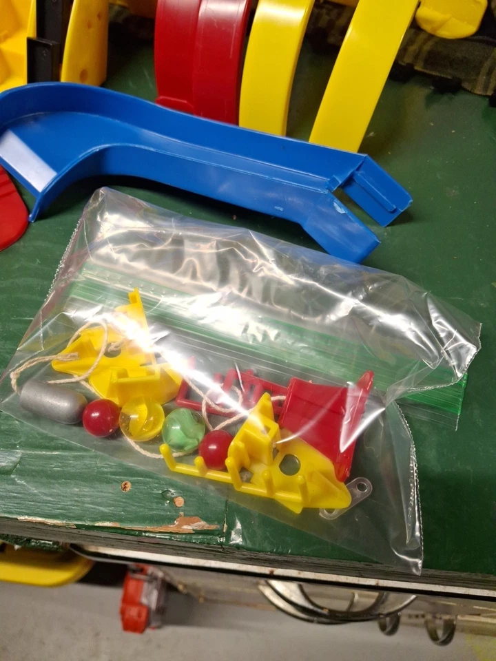 VINTAGE 1989 Domino Rally Intermediate Action Set Game Toy Pressman Complete  - Image 4 of 4