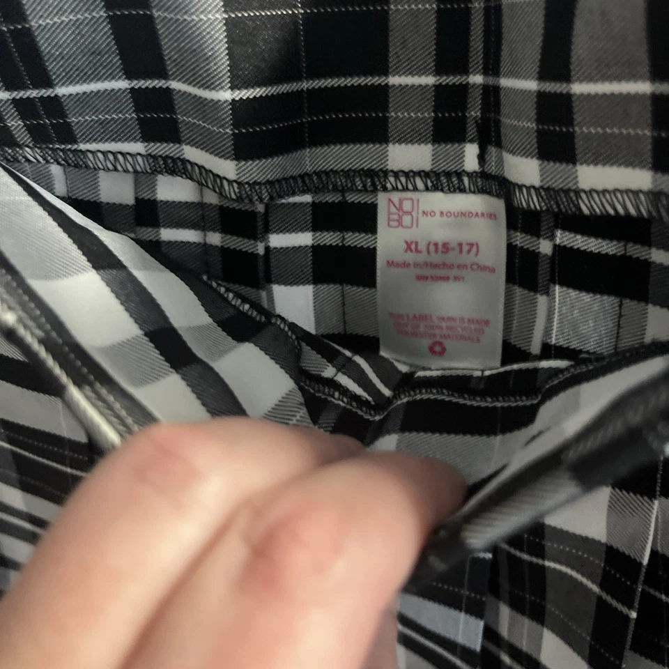 Plaid Pleated Mini Skirt Black/Gray, Punk/Goth, Size Xl - Image 2 of 4