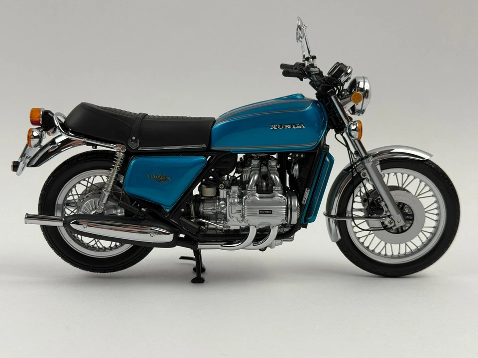 Minichamps 1975 Honda GL1000 Gold Wing Motorcycle 1:12  - 122 161600 No. 44 - Image 3 of 4