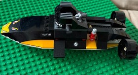 LEGO 7885 Batman: Robin's Scuba Jet: Attack of the Penguin *Submarine Only*