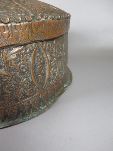 antique copper Indian Pandan Betel Nut Chapati Box Lockable and contents full - Picture 9 of 21