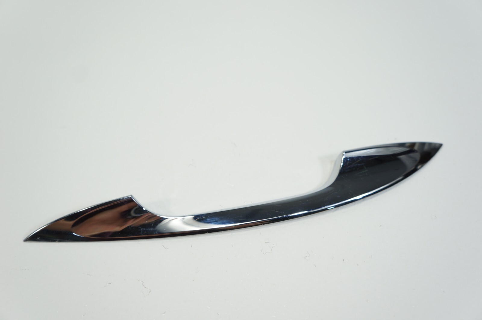 2017-2020 BENTLEY CONTINENTAL GT DRIVER LEFT SIDE CHROME DOOR MOLDING HANDLE